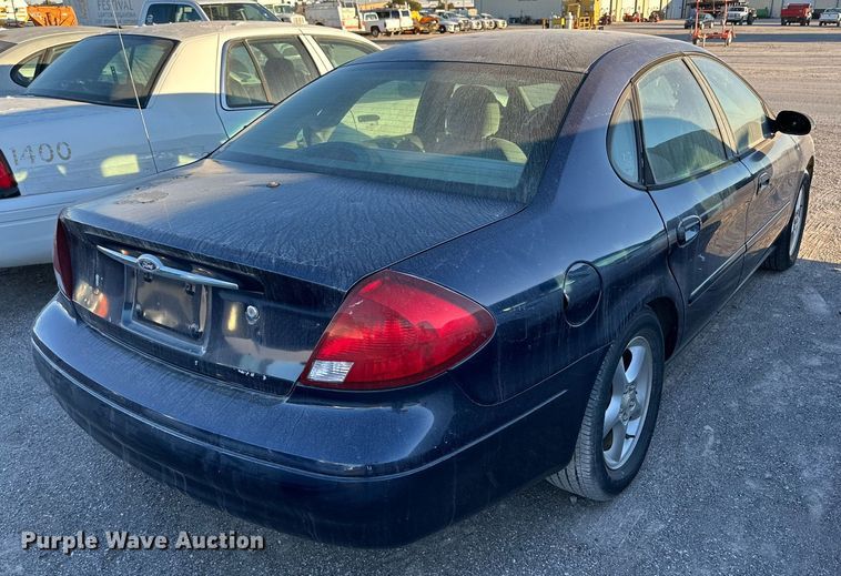 image for item JT9271 2001 Ford Taurus