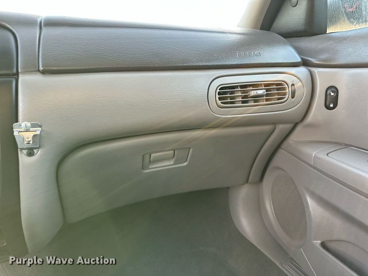 image for item JT9271 2001 Ford Taurus