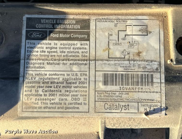 image for item JT9271 2001 Ford Taurus