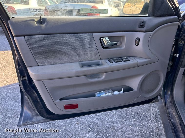 image for item JT9272 2000 Ford Taurus