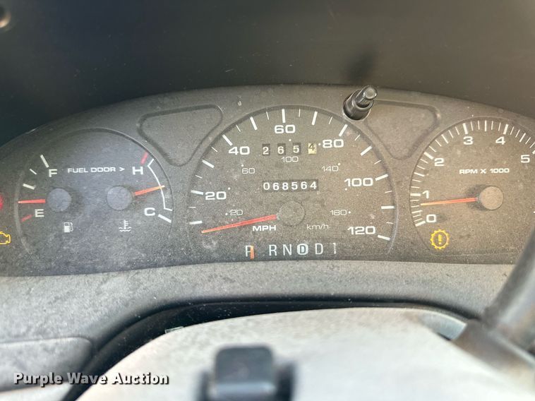 image for item JT9272 2000 Ford Taurus