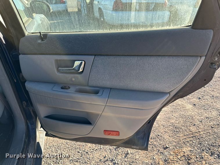 image for item JT9272 2000 Ford Taurus