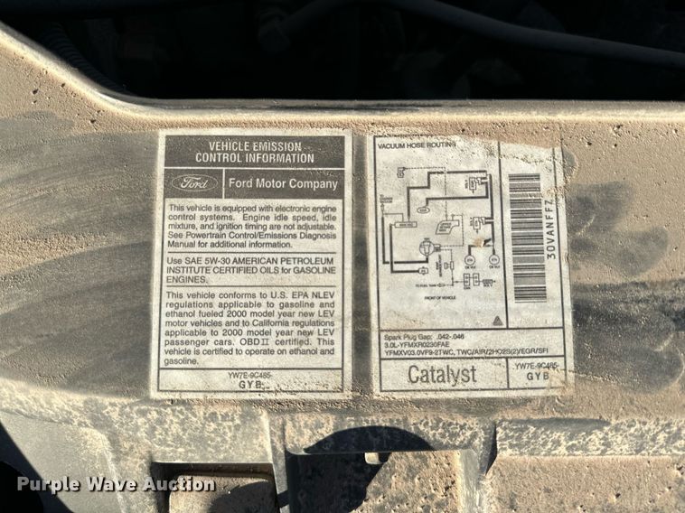 image for item JT9272 2000 Ford Taurus