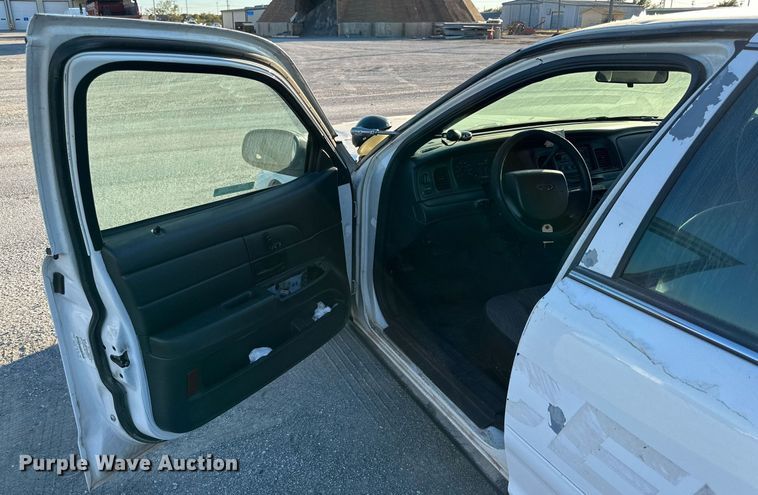 image for item JT9273 2008 Ford Crown Victoria Police Interceptor