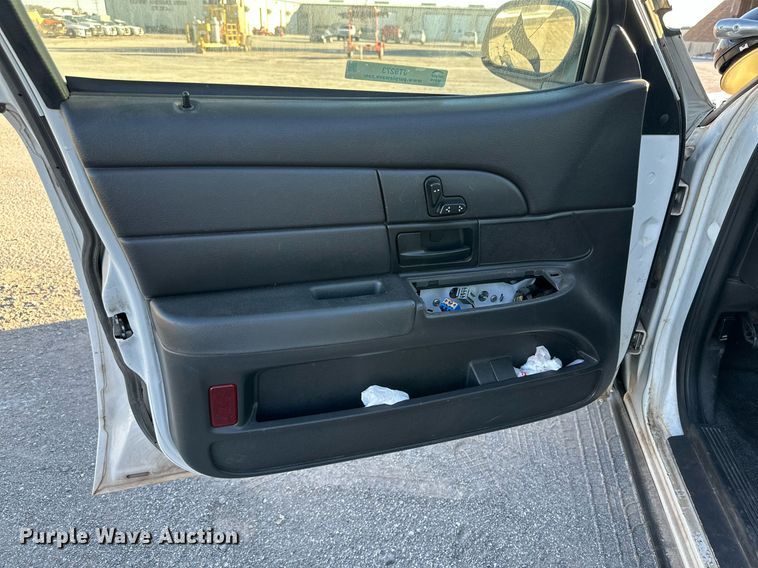 image for item JT9273 2008 Ford Crown Victoria Police Interceptor