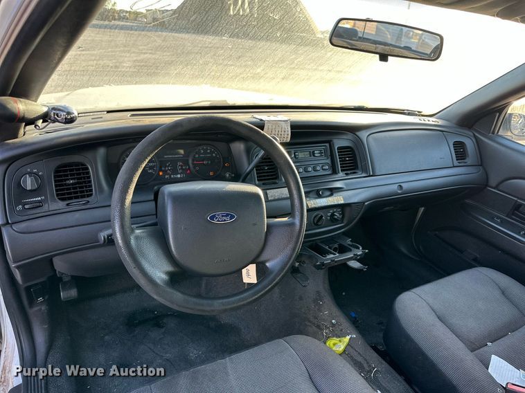 image for item JT9273 2008 Ford Crown Victoria Police Interceptor