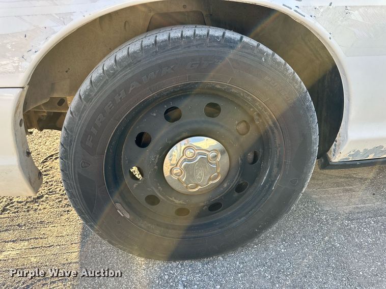 image for item JT9273 2008 Ford Crown Victoria Police Interceptor