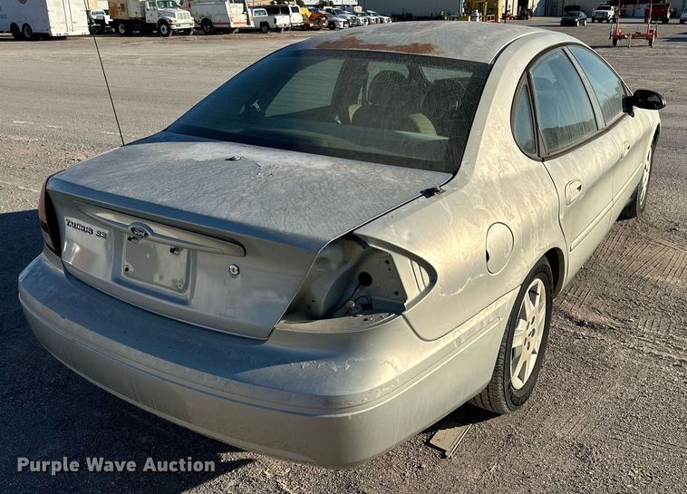 image for item JT9275 2006 Ford Taurus