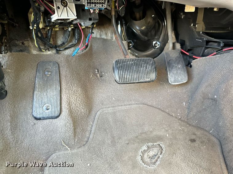 image for item JT9275 2006 Ford Taurus