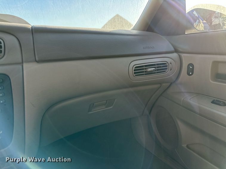 image for item JT9275 2006 Ford Taurus