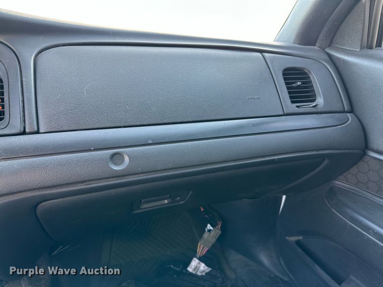 image for item JT9277 2008 Ford Crown Victoria Police Interceptor