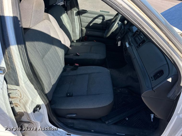 image for item JT9277 2008 Ford Crown Victoria Police Interceptor