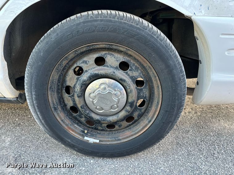 image for item JT9277 2008 Ford Crown Victoria Police Interceptor