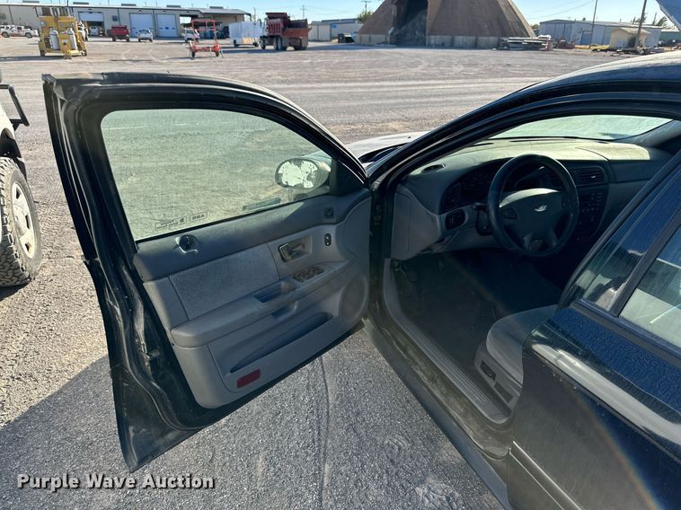image for item JT9278 2000 Ford Taurus