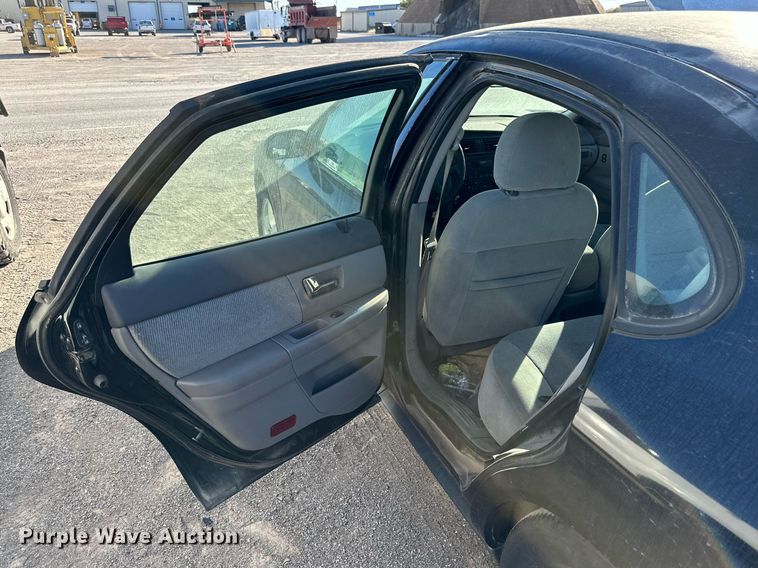 image for item JT9278 2000 Ford Taurus