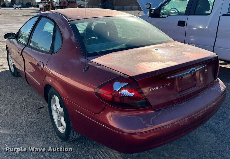 image for item JT9283 2001 Ford Taurus