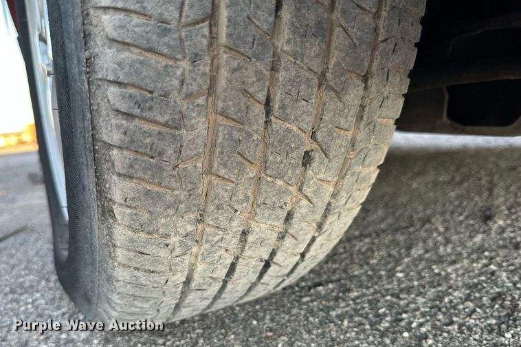 image for item JT9283 2001 Ford Taurus