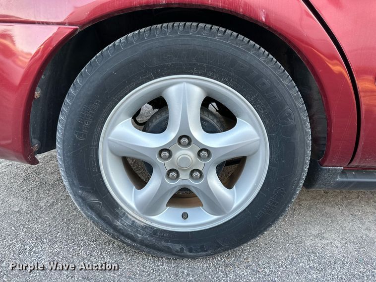 image for item JT9283 2001 Ford Taurus