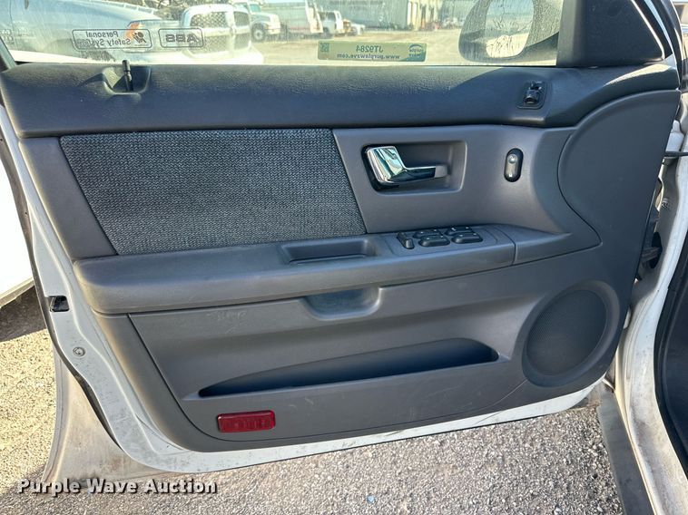 image for item JT9284 2000 Ford Taurus