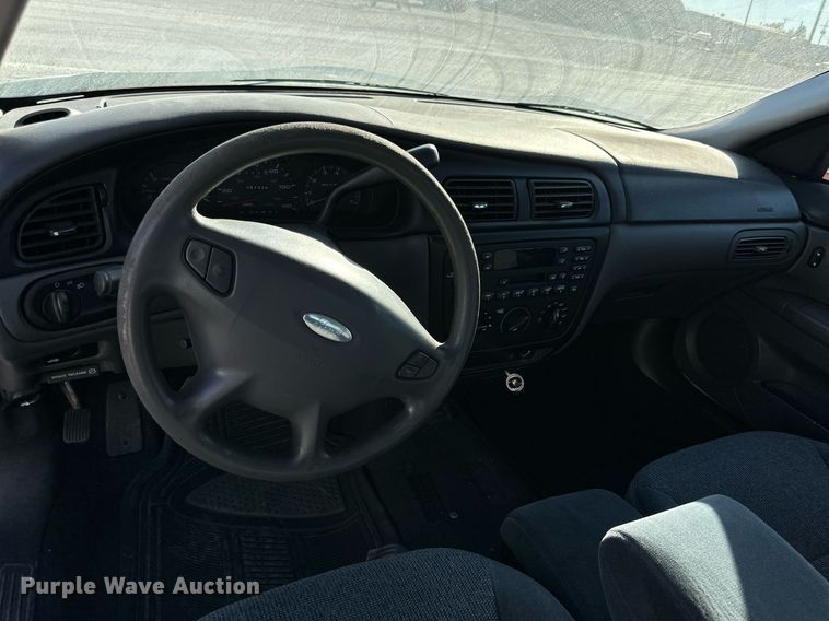 image for item JT9284 2000 Ford Taurus