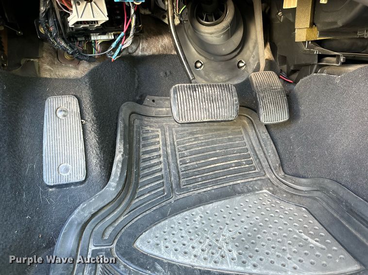 image for item JT9284 2000 Ford Taurus