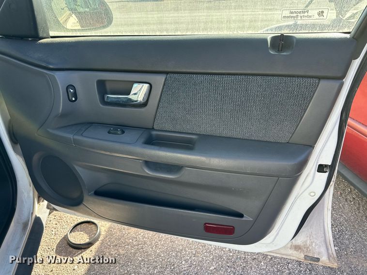 image for item JT9284 2000 Ford Taurus