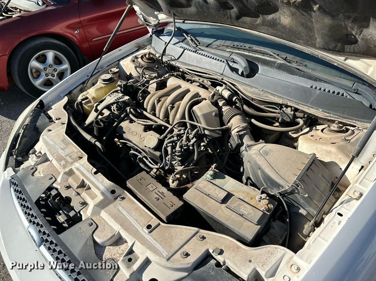 image for item JT9284 2000 Ford Taurus