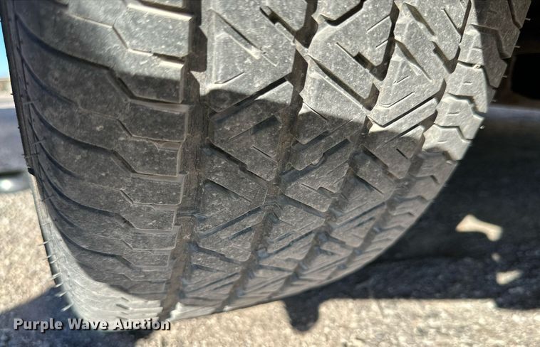 image for item JT9284 2000 Ford Taurus