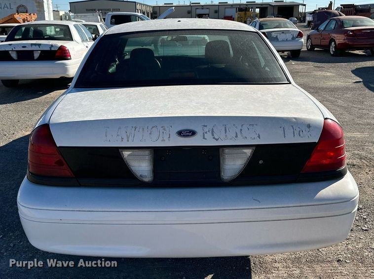 image for item JT9285 2006 Ford Crown Victoria Police Interceptor