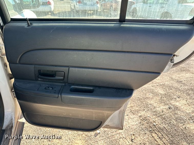 image for item JT9285 2006 Ford Crown Victoria Police Interceptor