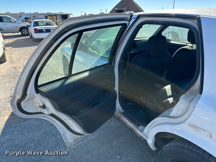 image for item JT9285 2006 Ford Crown Victoria Police Interceptor