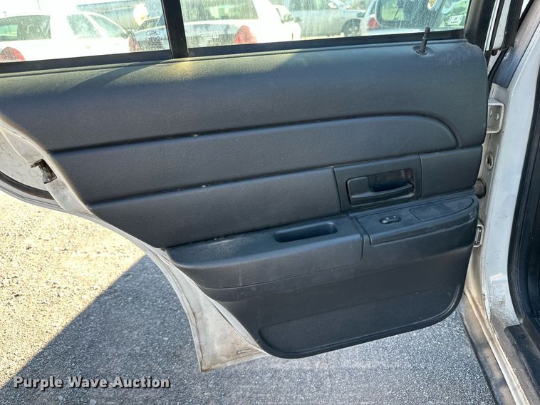 image for item JT9285 2006 Ford Crown Victoria Police Interceptor