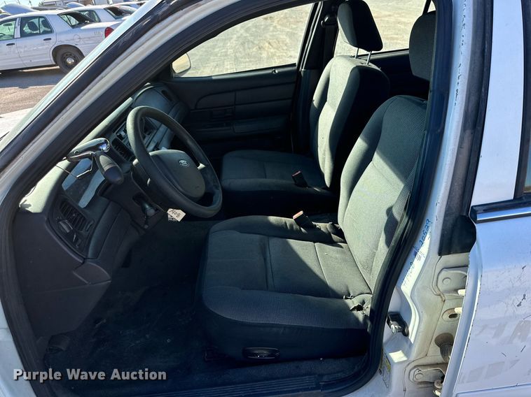 image for item JT9286 2008 Ford Crown Victoria Police Interceptor