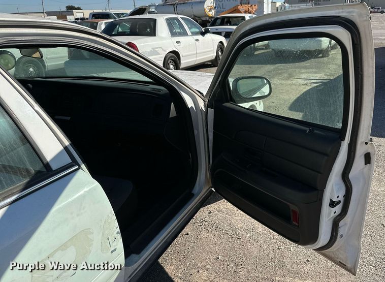 image for item JT9286 2008 Ford Crown Victoria Police Interceptor