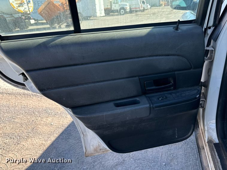 image for item JT9288 2008 Ford Crown Victoria Police Interceptor