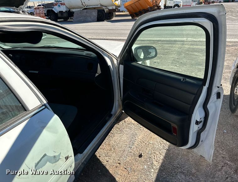 image for item JT9292 2008 Ford Crown Victoria Police Interceptor