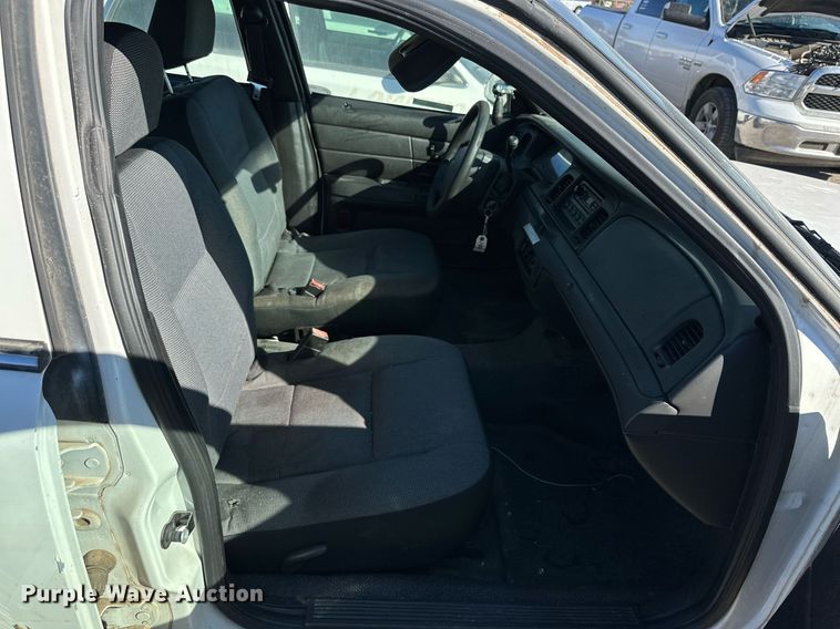 image for item JT9292 2008 Ford Crown Victoria Police Interceptor