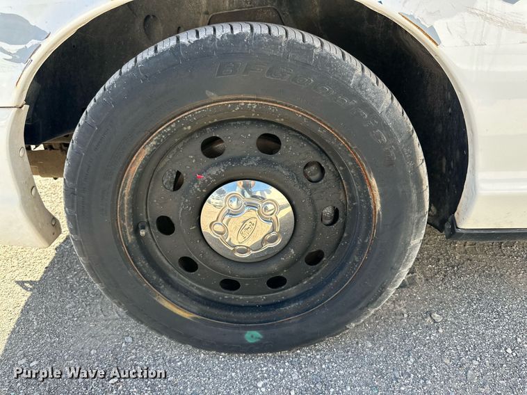 image for item JT9292 2008 Ford Crown Victoria Police Interceptor