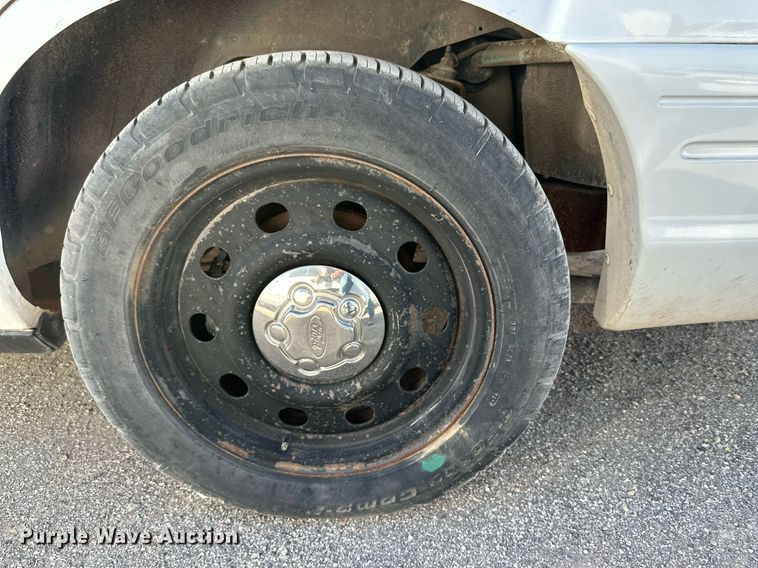 image for item JT9292 2008 Ford Crown Victoria Police Interceptor