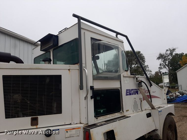 image for item KD9088 Elgin Pelican Series P  street sweeper