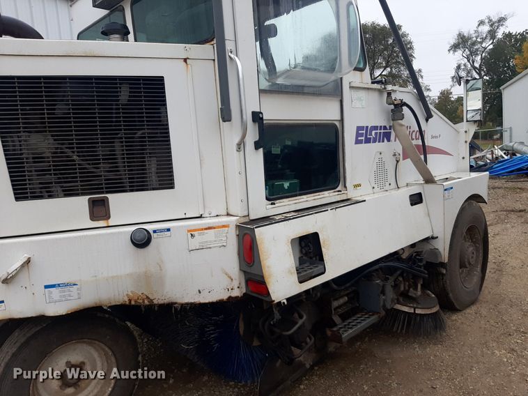 image for item KD9088 Elgin Pelican Series P  street sweeper