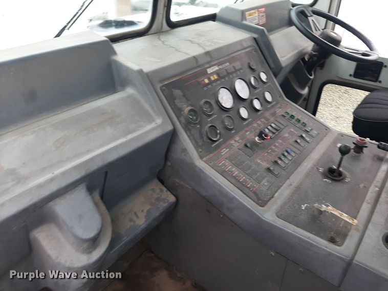 image for item KD9088 Elgin Pelican Series P  street sweeper