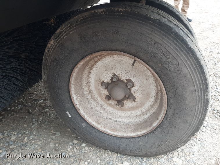 image for item KD9088 Elgin Pelican Series P  street sweeper