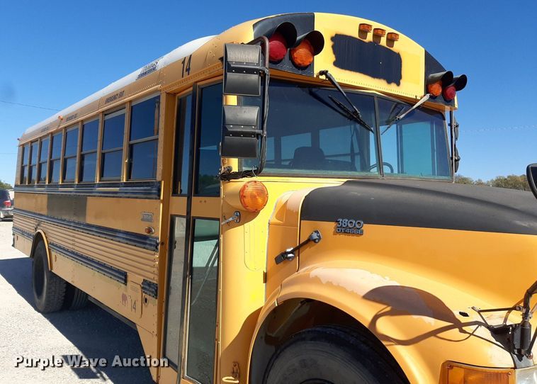 image for item KD9104 1998 International  school bus