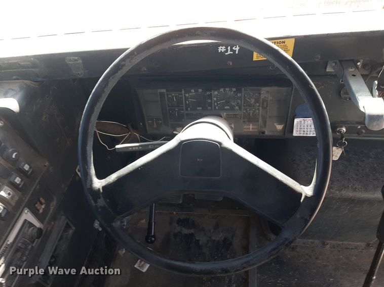 image for item KD9104 1998 International  school bus