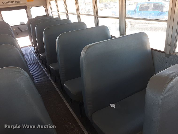 image for item KD9104 1998 International  school bus