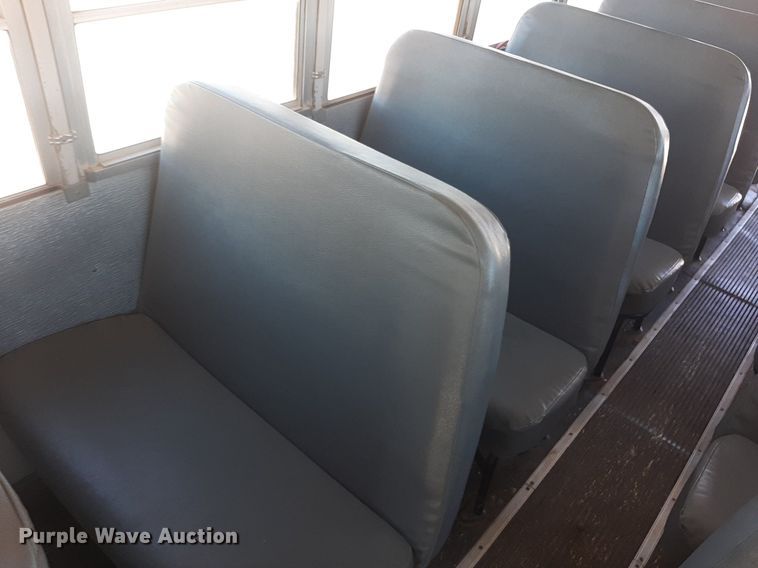 image for item KD9104 1998 International  school bus