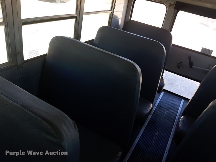 image for item KD9104 1998 International  school bus