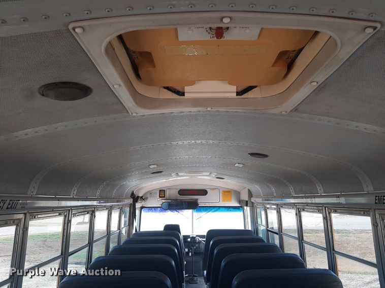 image for item KD9104 1998 International  school bus