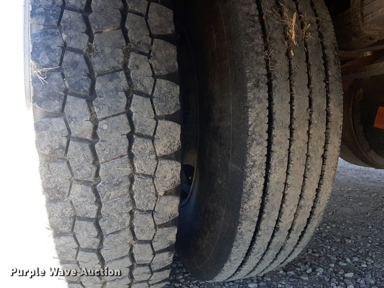 image for item KD9104 1998 International  school bus